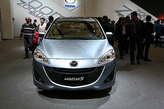 马自达5现金直降2000元 店内现车销售