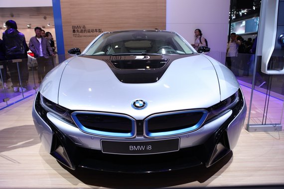 i8