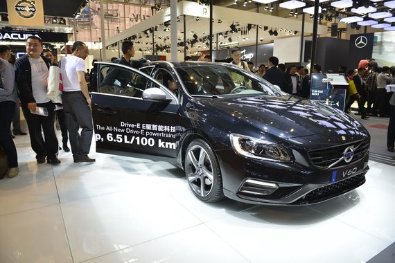 沃尔沃V60优惠现金2万元 店内少量现车