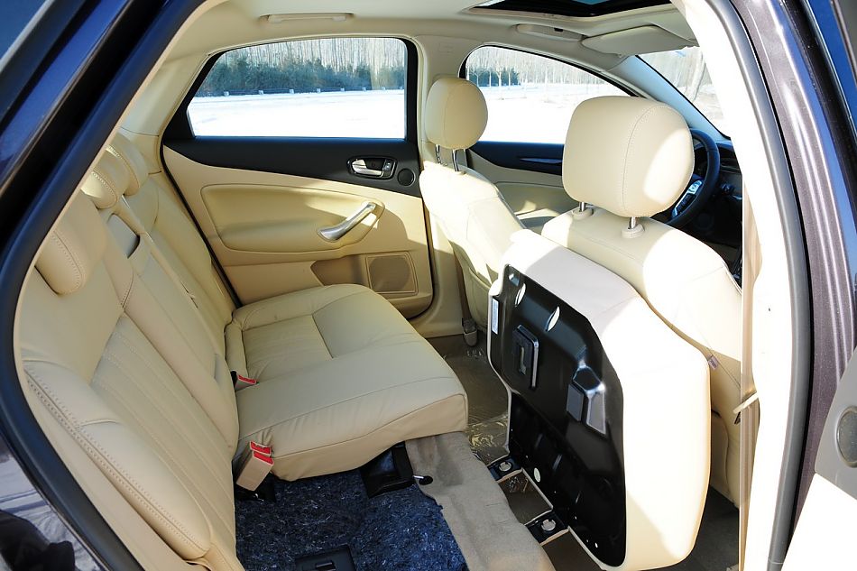 2010���ɵϚW���������̓�(n��i)�