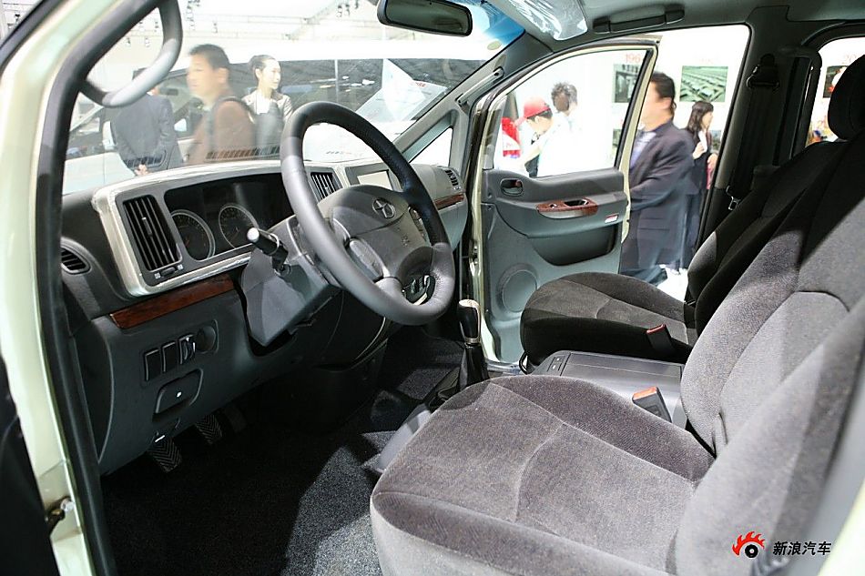 �������L���