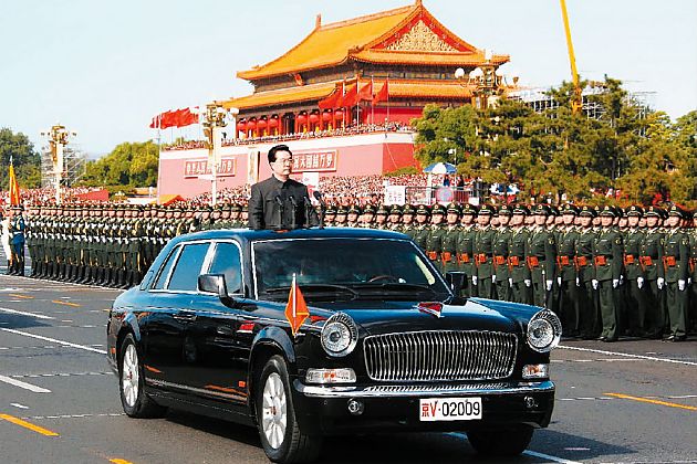 汽车大军中的统帅 红旗国庆阅兵车型简介