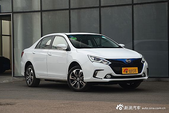 比亚迪秦补贴7.65万元 少量现车销售_深圳车市