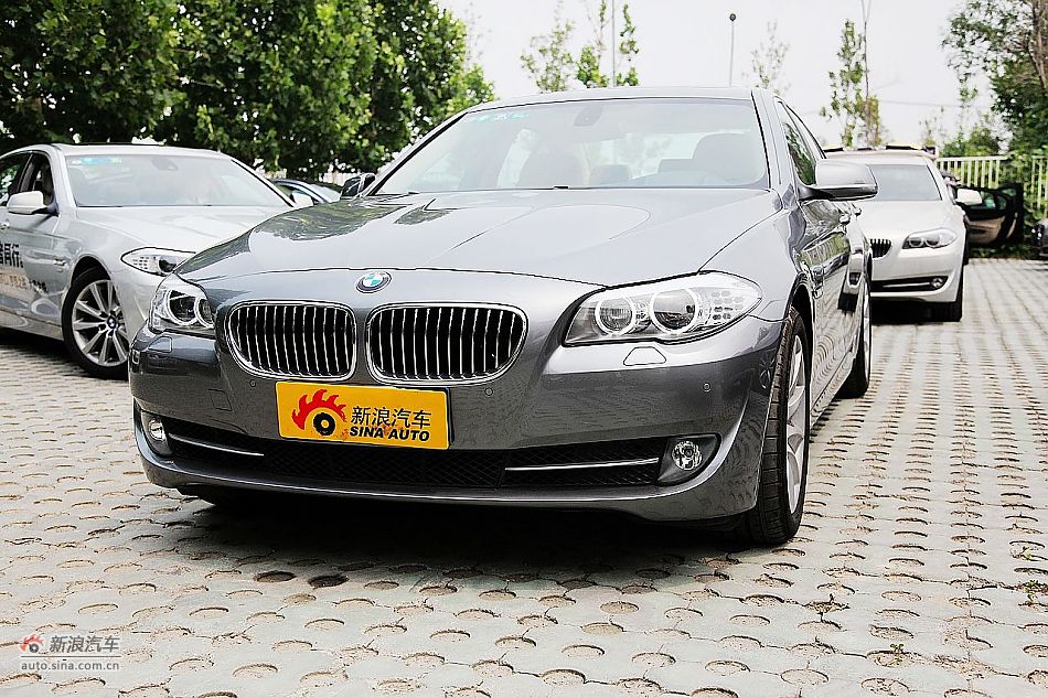 ڱ535i˶