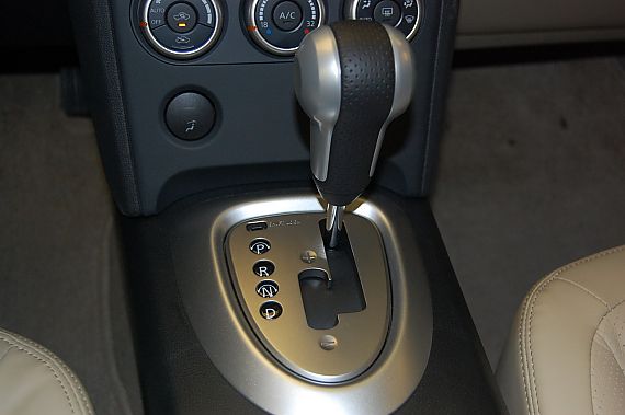 2011款逍客2.0L兩驅CVT XV雷 2011款逍客2.0L兩驅CVT XV雷