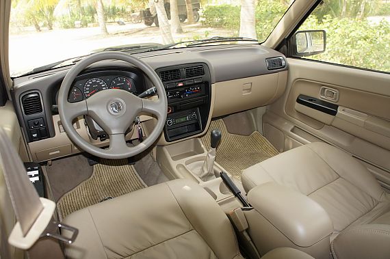 2011款銳騏皮卡柴油兩驅(qū)手動豪華型