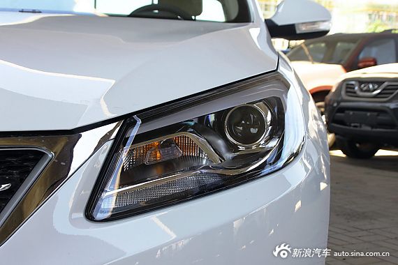 2013款 艾瑞泽7 1.6L DVVT CVT致尊版实拍