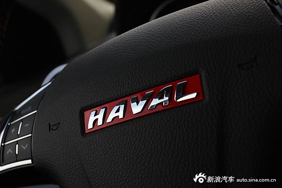 新浪试车深度评测哈弗H6 1.5T版_内饰