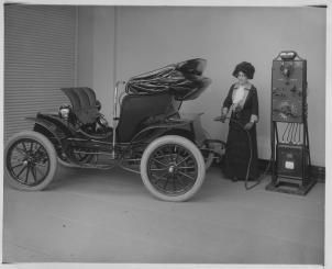 100年前电动车的故事-电动车不属于新能源