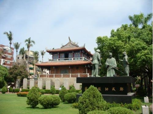 The famous Chikan floor, beneath the statue is about Zheng Chenggong was the Dutch.