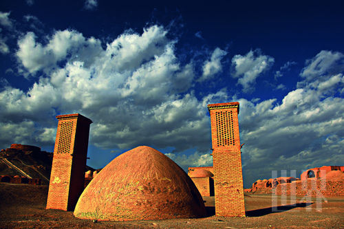 The ancient city of Iran on the outskirts of the ancient site of Yazd is not enough to see the scenery journey
