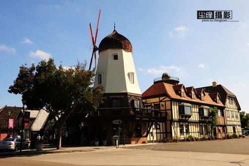 Solvan (Solvang) is a small town in the United States California Santa Babalaxian.