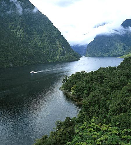 峡湾地区