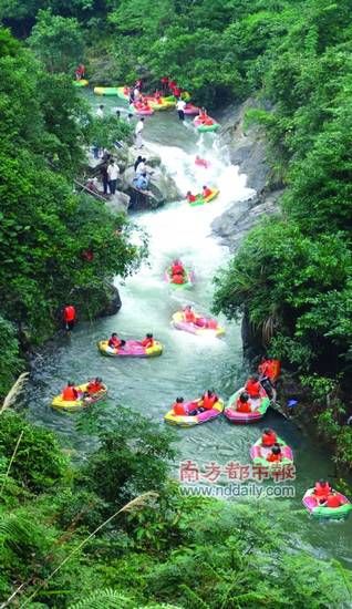 正文    雷公峡漂流是距离惠州市区最近的漂流景点,漂流全程长约4 .