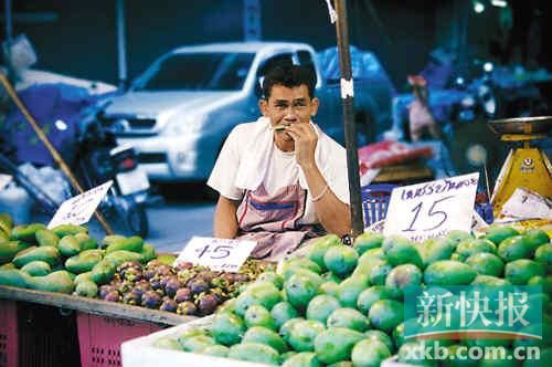 The streets, all kinds of fresh exotic fruits