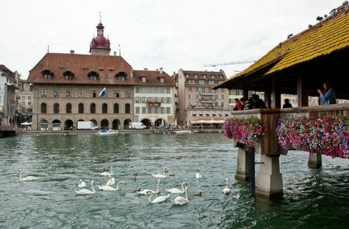 Dʿ zӰLOWEN
