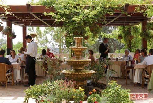 Thorngrove Manorf@ 
