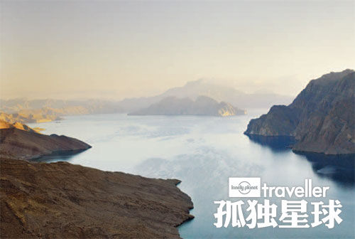 Near the village of Kun, the waters, the fishermen had to launch a living, but passengers will take the traditional Arabia sailing, wander like a sleepy bay.