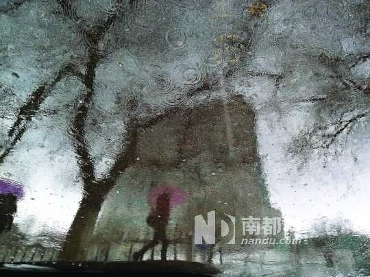 Xixilili spring rain, caused numerous melancholy