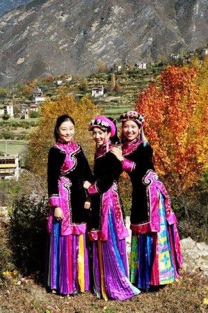 奇葩民族 揭秘一女多夫的四川神秘女王谷(组图