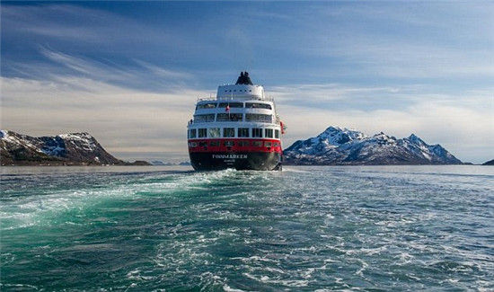 探索北极冰雪之旅 亲临冰山小镇格陵兰