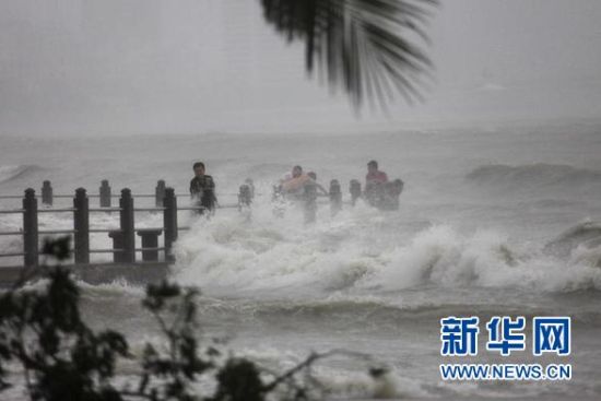 强台风影响三亚 外交部提醒在越中国公民防台风