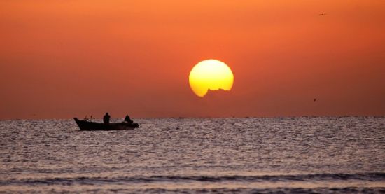 风情闪耀北戴河 闲庭信步看浴日