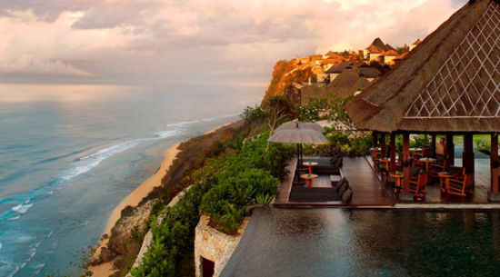 杨幂巴厘岛婚礼猜想 飘在印度洋的水上婚礼