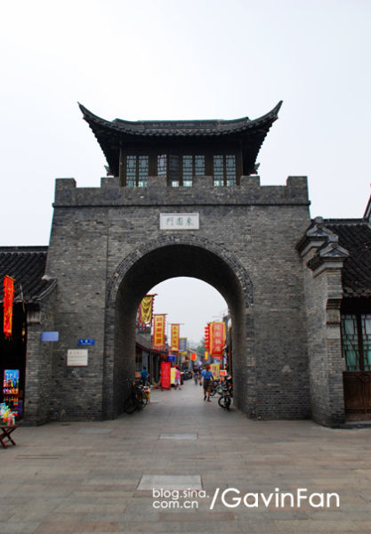东圈门
