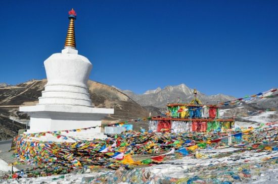 西藏色达自驾跨年行 感受那抹朱红的震撼