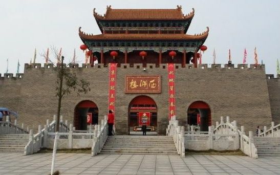 唆碗粉会碰到大咖 探访长沙有名马栏山社区