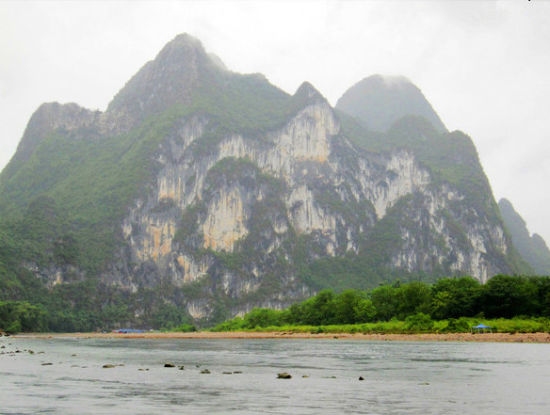 诗画桂林烟雨朦胧中水墨境碧水青山画中游