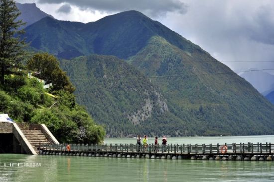 西藏秘境绿色巴松措千年措宗寺 西藏秘境绿色巴松措千年措宗寺