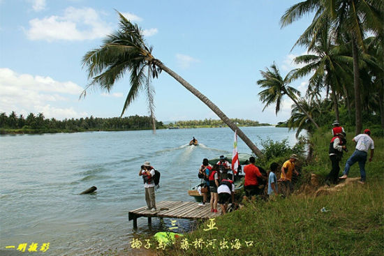 海南有多少人口_一家老小十口人海南三亚自由行(3)