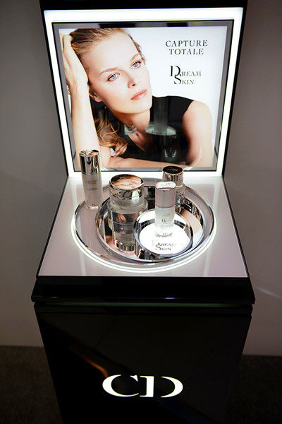 Dior迪奥梦幻美肌修颜乳 2015梦幻护肤盛宴