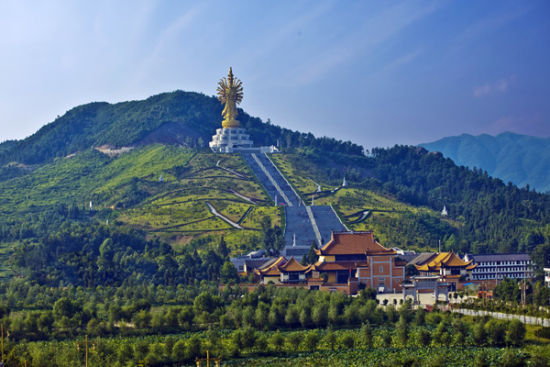 密印寺   密印寺是中国南方一大名寺古刹,位于湖南省宁乡县城西七十四