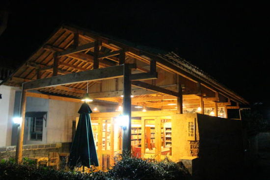 牛圈咖啡馆:乡村里会呼吸的公共空间