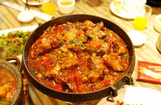 周末变成小长假 坐上高铁来广西游山玩水