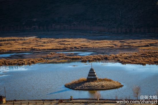 拉姆央措神湖