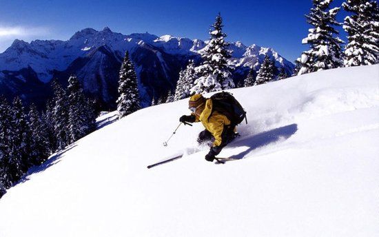 世界第一长魔毯在长春莲花山滑雪场建成