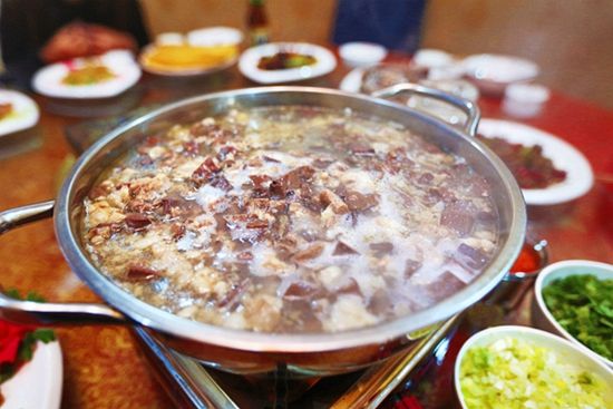 体验小市羊汤美食