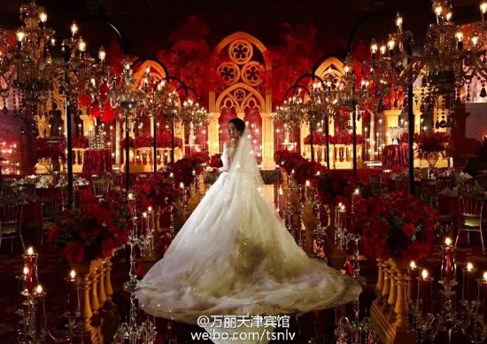 “永恆之”春季主婚秀拉了2016年婚季的序幕 “永恆之”春季主婚秀拉了2016年婚季的序幕
