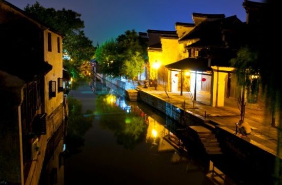 暮然回首 越夜越南浔(组图)(2)