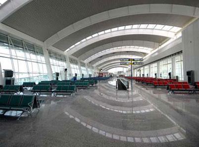 武汉天河机场:第二航站楼候机大厅