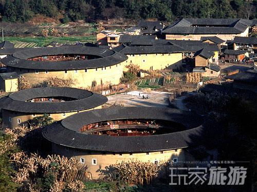 中国最美的十大民居建筑之首：福建土楼