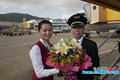 安全是使命是心愿:记南航珠海老机长莫亚荣(图