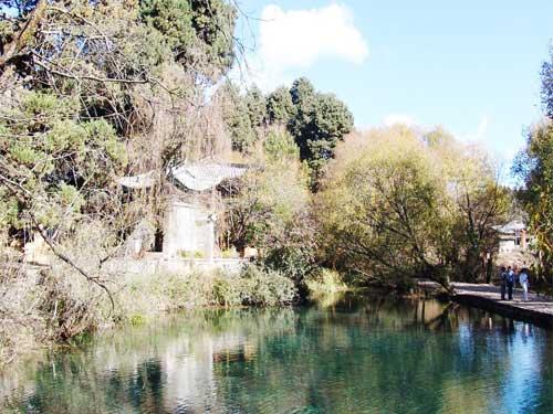 束河