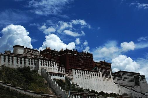 布达拉宫
