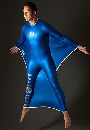 法国男子设计滑翔衣可翱翔海底_空域-水域_新浪户外_新浪体育_新浪网