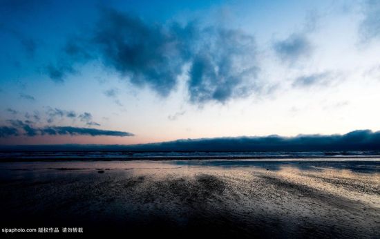 英国萨尔特伯恩海滩清晨静谧之美_图片_新浪